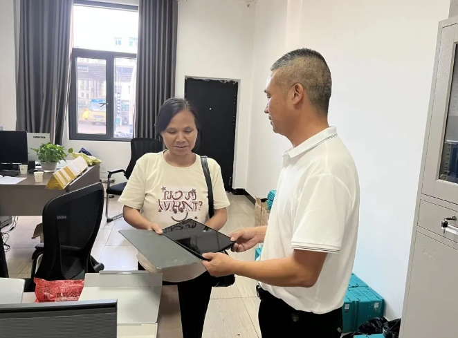 上饶汽运：拾金不昧赢赞誉 传承美德暖人心